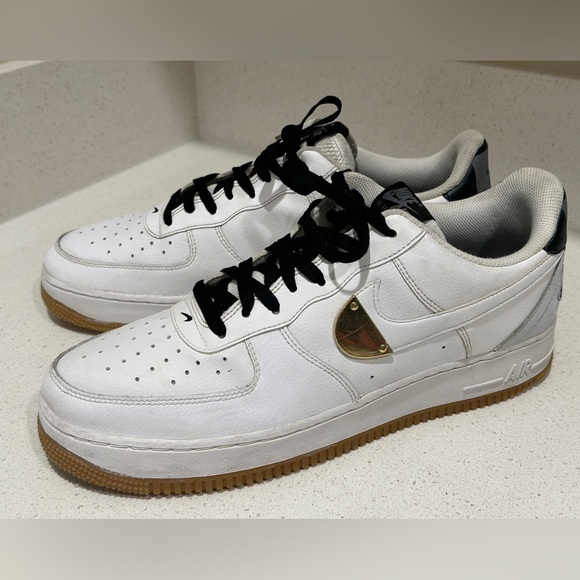 Nike Air Force 1‎ '07 LV8 2020 "NBA" White/Gold - Picture 1 of 5